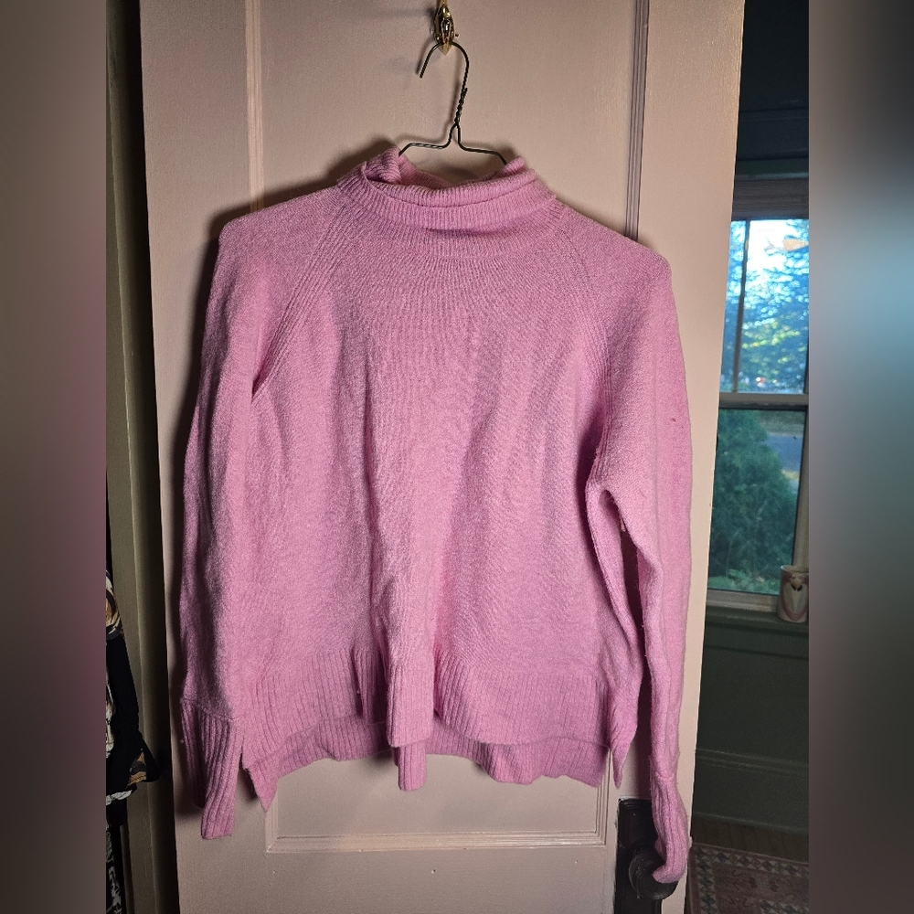 J. Crew Light Pink Women's Turtleneck Sweater Size Medium
